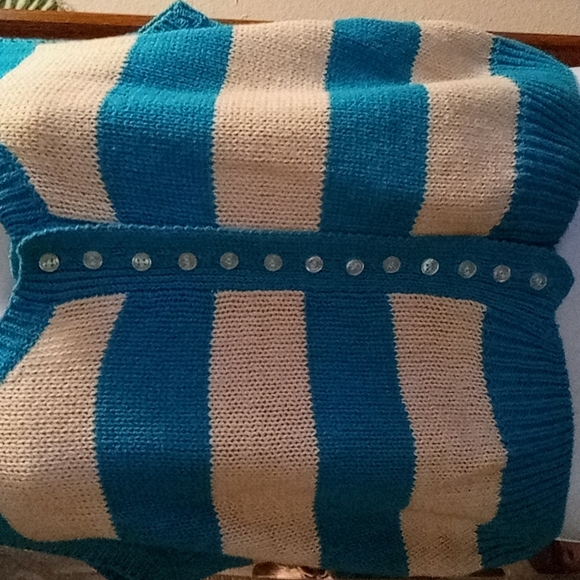 SexyVintage 80s Button DownTurquoise Blue & Cream Tank Style Sweater Crop Top 💙 - Picture 3 of 13